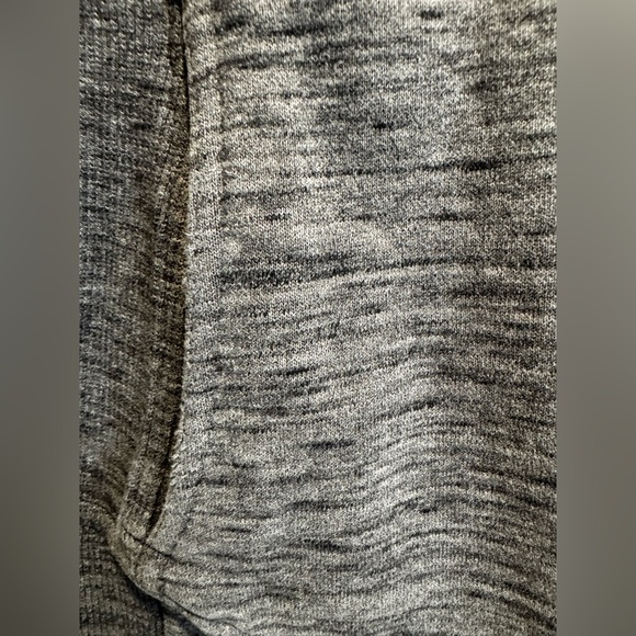 420 Lululemon Radiant Jacket |I
Heathered Core Dark Grey - Picture 4 of 8